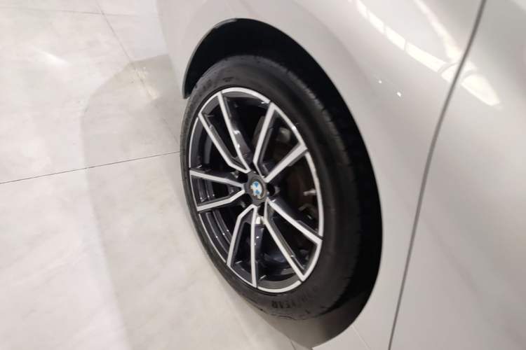 Used BMW 3 Series 2022 320Li M Sport Package Right Rear Wheel Hub