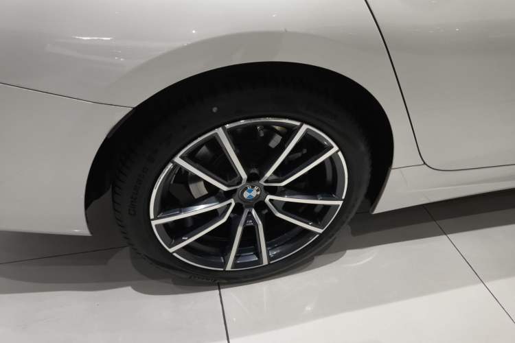 Used BMW 3 Series 2022 Updated 325Li M Sport Package Right Rear Wheel Hub