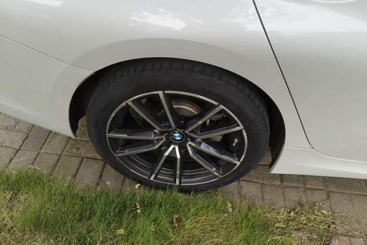 Used BMW 3 Series 2022 320Li M Sport Package Right Rear Wheel Hub