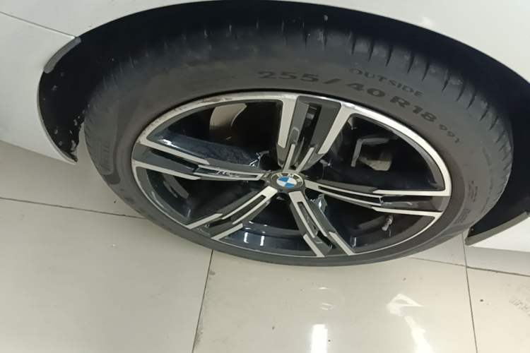 Used BMW 3 Series 2022 Updated 325i M Sport Package Right Rear Wheel Hub