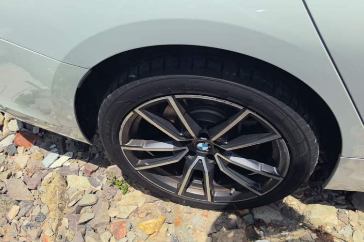 Used BMW 3 Series 2022 320Li M Sport Package Right Rear Wheel Hub