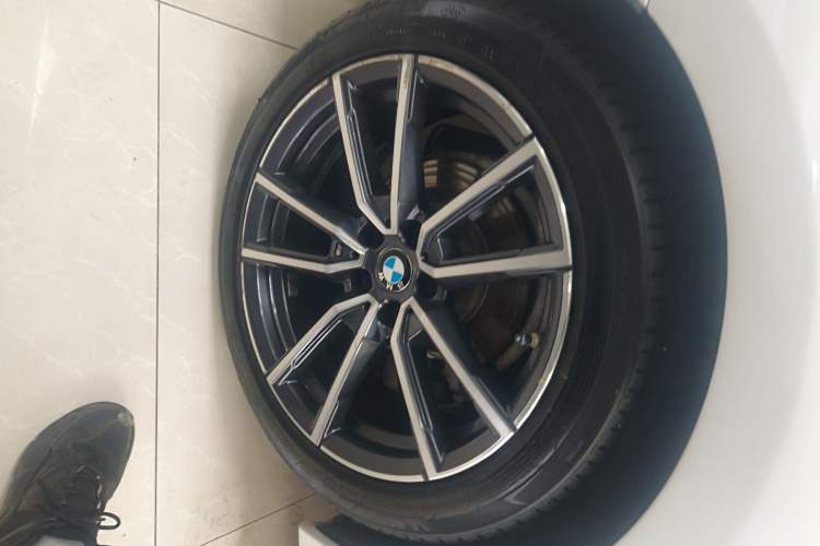 Used BMW 3 Series 2022 Updated 325Li M Sport Package Right Rear Wheel Hub