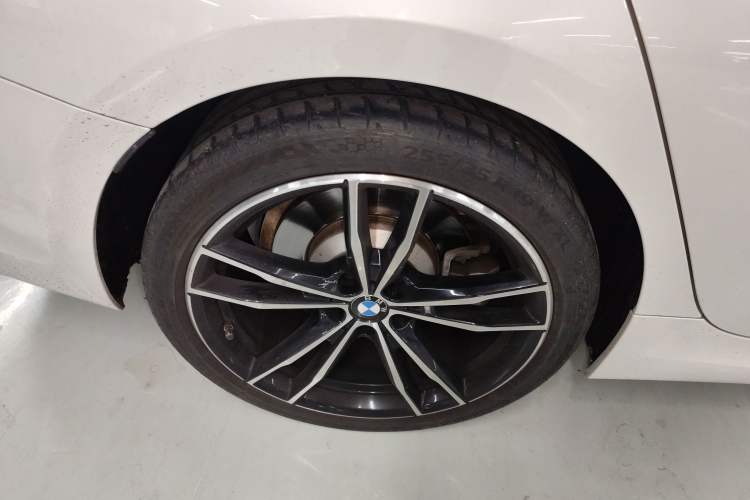 Used BMW 3 Series 2022 330Li xDrive M Sport Night Edition Package Right Rear Wheel Hub