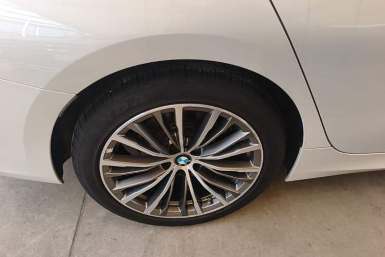 Used BMW 3 Series 2022 Updated 320i Sport Package Right Rear Wheel Hub