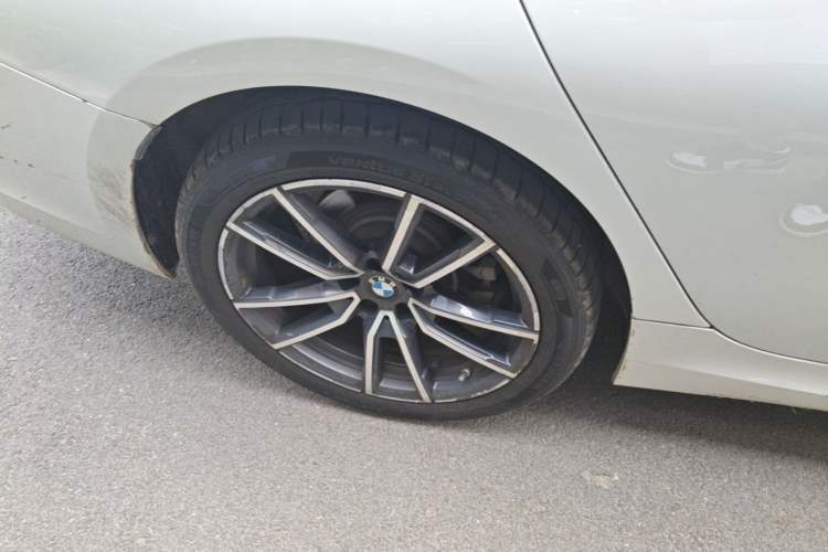Used BMW 3 Series 2022 320Li M Sport Package Right Rear Wheel Hub