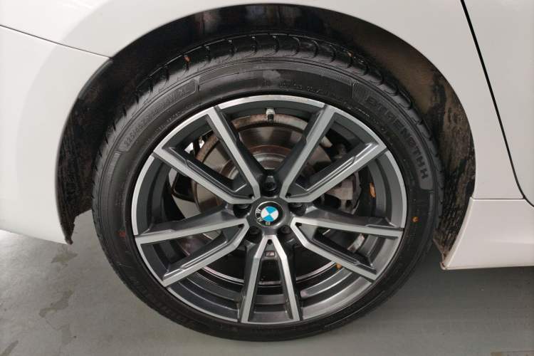 Used BMW 3 Series 2022 Restyled 320Li M Sport Package Right Rear Wheel Hub