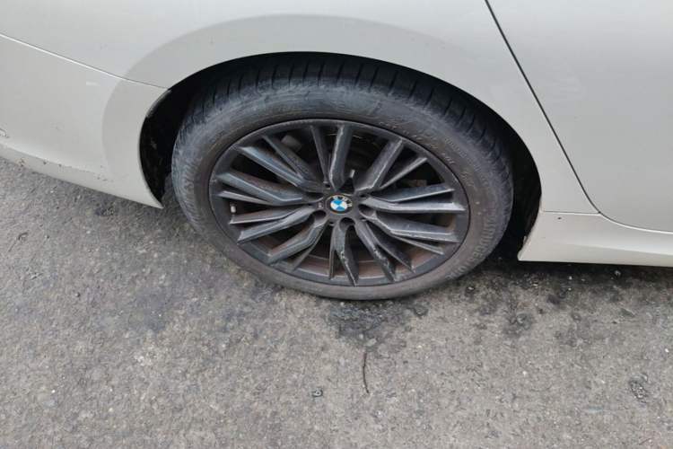 Used BMW 3 Series 2022 325Li M Sport Night Edition Package Right Rear Wheel Hub