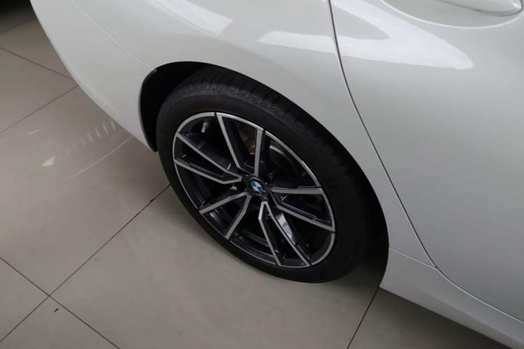 Used BMW 3 Series 2022 320Li M Sport Package Right Rear Wheel Hub