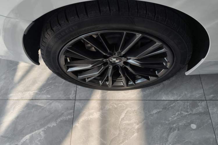 Used BMW 3 Series 2022 Restyled 325Li M Sport Night Edition Package Right Rear Wheel Hub