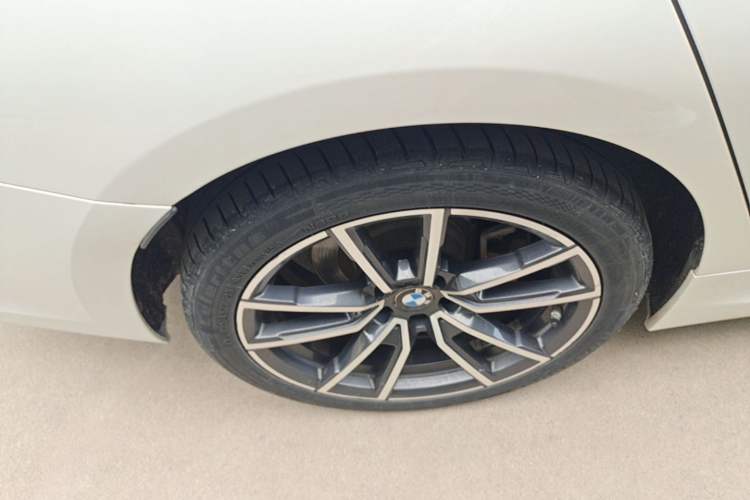 Used BMW 3 Series 2022 325Li M Sport Package Right Rear Wheel Hub