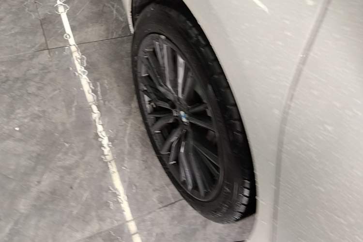 Used BMW 3 Series 2022 330Li xDrive M Sport Night Edition Package Right Rear Wheel Hub