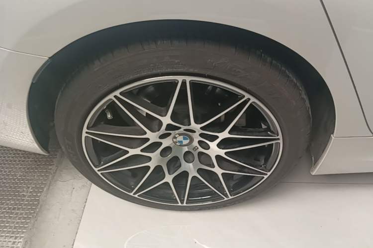 Used BMW 3 Series 2022 Updated 325Li M Sport Package Right Rear Wheel Hub