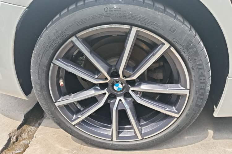 Used BMW 3 Series 2022 Restyled 320Li M Sport Package Right Rear Wheel Hub