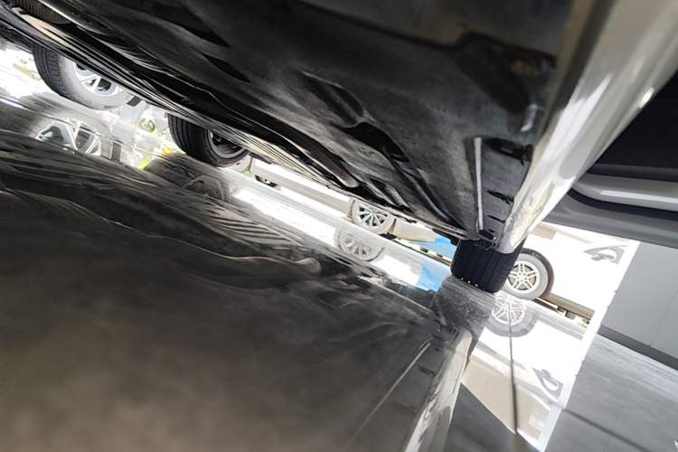 Used BMW 3 Series 2022 320i Sport Package Right Side Sill