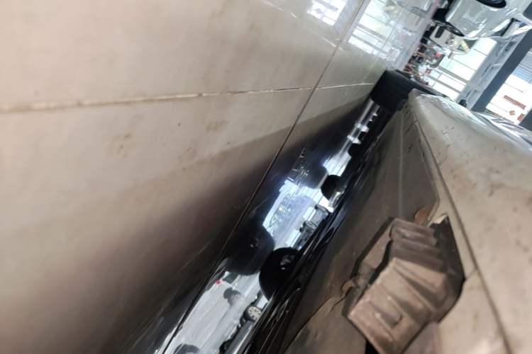 Used BMW 3 Series 2022 320Li M Sport Package Right Side Sill
