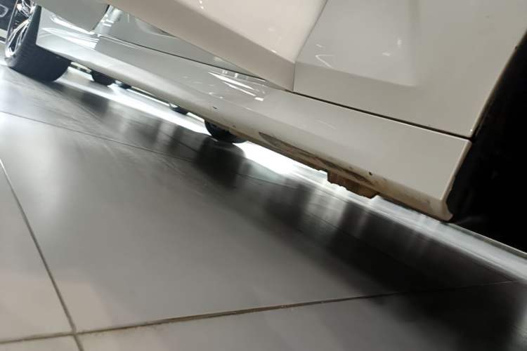 Used BMW 3 Series 2022 325i M Sport Package Right Side Sill