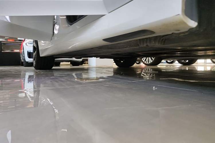 Used BMW 3 Series 2022 325i M Sport Package Right Side Sill