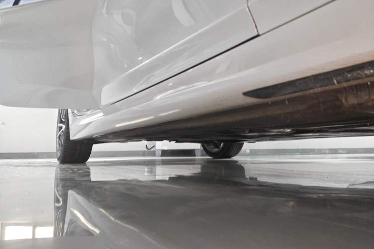 Used BMW 3 Series 2022 Updated 325Li M Sport Package Right Side Sill