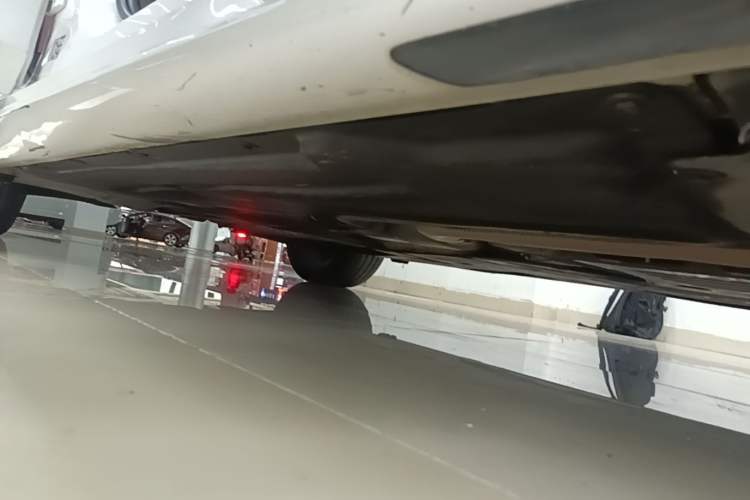 Used BMW 3 Series 2022 Updated 325i M Sport Package Right Side Sill