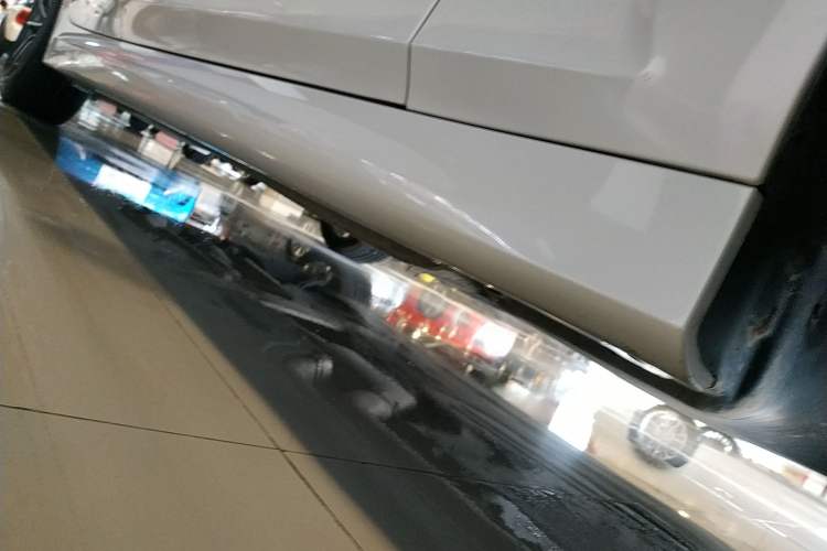 Used BMW 3 Series 2022 Restyled 320Li M Sport Package Right Side Sill