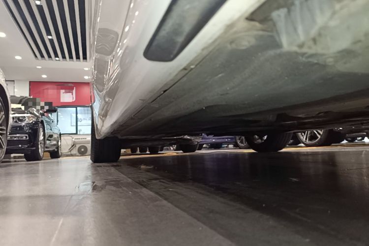 Used BMW 3 Series 2022 325Li M Sport Package Right Side Sill
