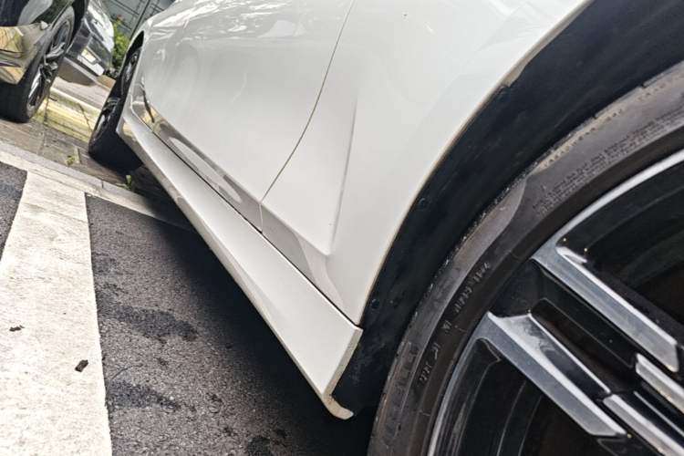 Used BMW 3 Series 2022 325i M Sport Package Right Side Sill