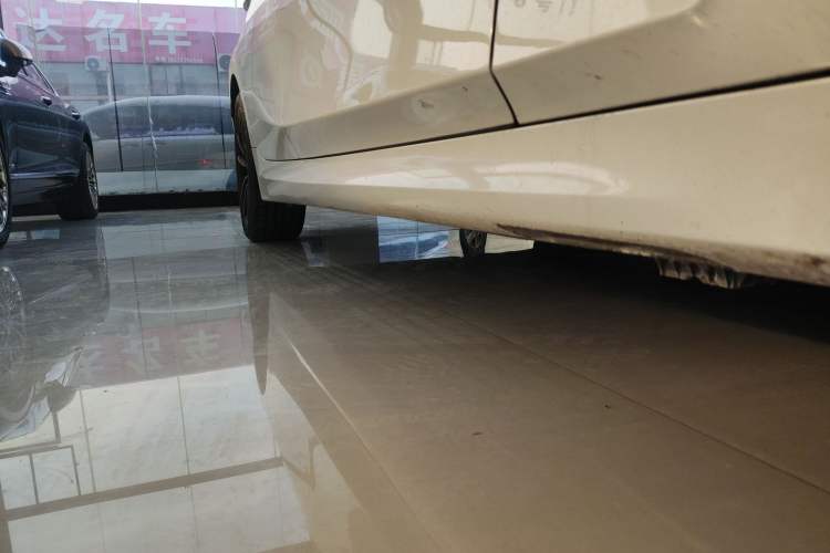 Used BMW 3 Series 2022 325Li M Sport Package Right Side Sill