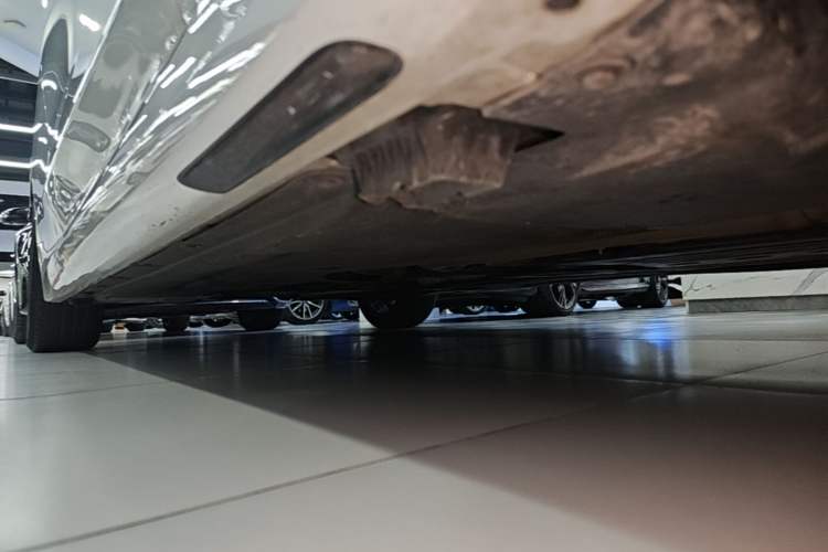 Used BMW 3 Series 2022 Updated 325Li M Sport Package Right Side Sill