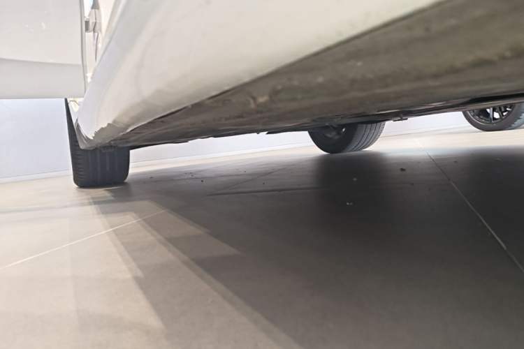 Used BMW 3 Series 2022 325i M Sport Night Edition Package Right Side Sill