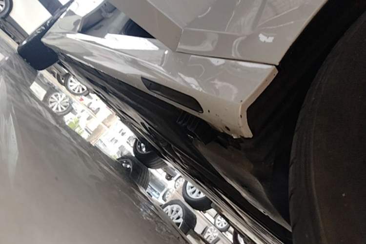 Used BMW 3 Series 2022 Restyled 330Li xDrive M Sport Night Edition Package Right Side Sill