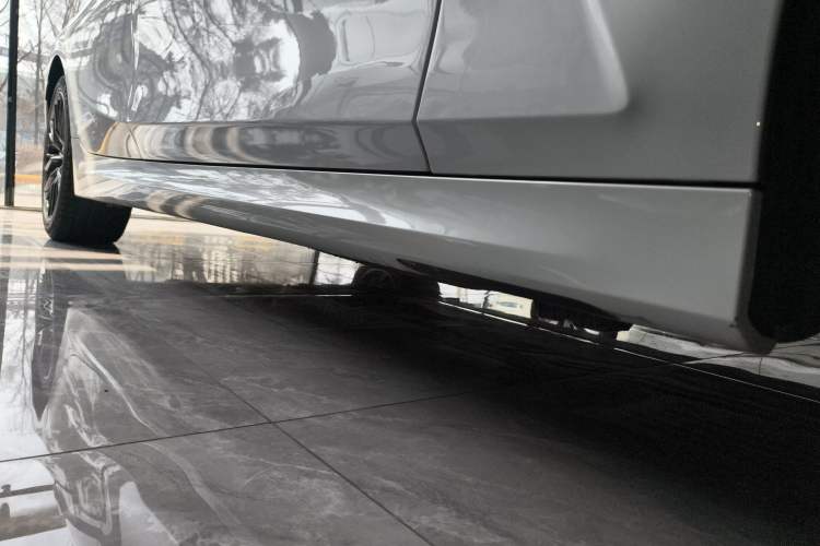Used BMW 3 Series 2022 Restyled 325Li M Sport Night Edition Package Right Side Sill
