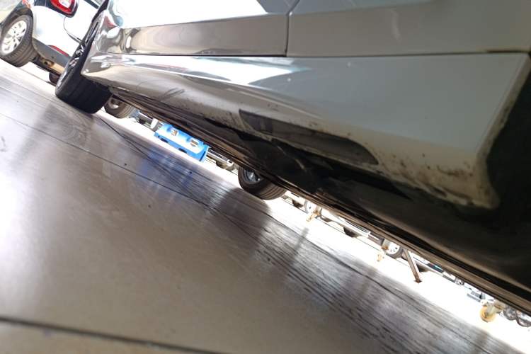 Used BMW 3 Series 2022 325Li M Sport Night Edition Package Right Side Sill