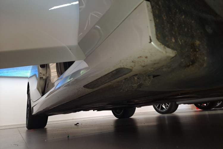 Used BMW 3 Series 2022 Restyled 325Li M Sport Night Edition Package Right Side Sill