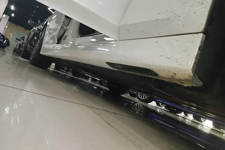 Used BMW 3 Series 2022 330i M Sport Night Edition Right Side Sill