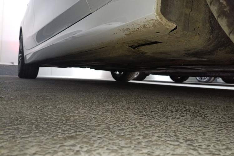 Used BMW 3 Series 2022 320Li M Sport Package Right Side Sill