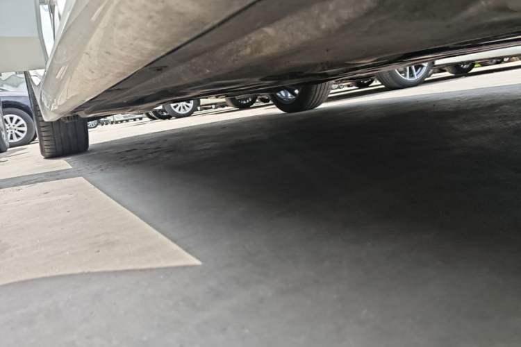 Used BMW 3 Series 2022 Restyled 320Li M Sport Package Right Side Sill