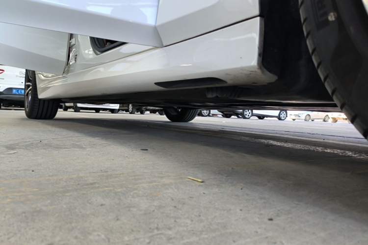 Used BMW 3 Series 2022 Updated 325Li M Sport Package Right Side Sill