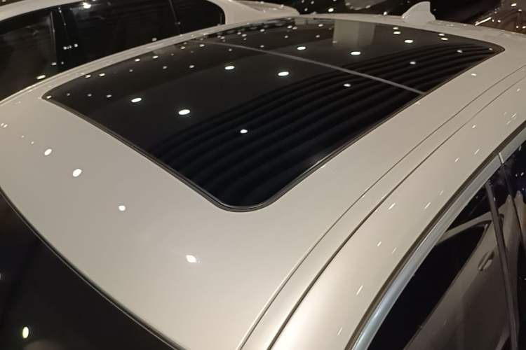 Used BMW 3 Series 2022 325Li M Sport Package Roof