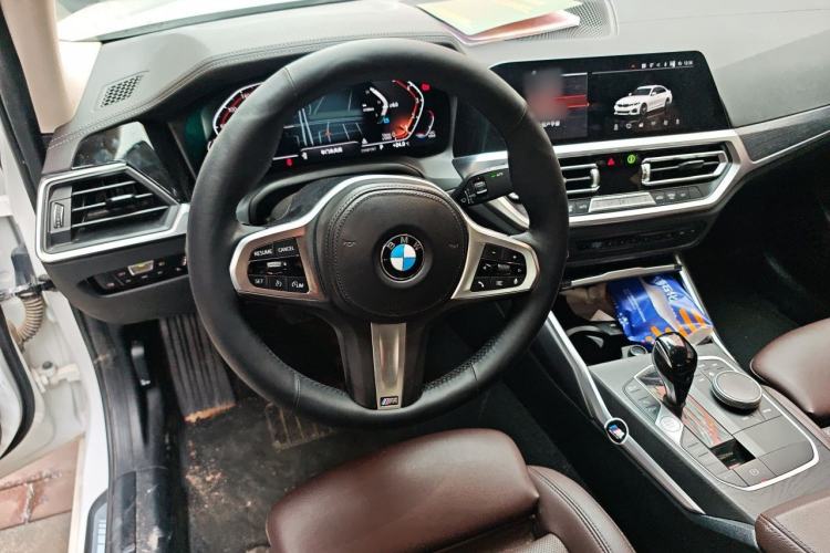 Used BMW 3 Series 2022 325i M Sport Package Steering Wheel