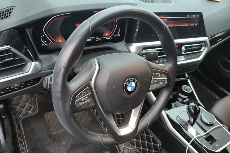 Used BMW 3 Series 2022 Updated 320i Sport Package Steering Wheel