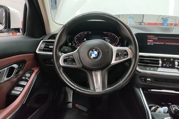 Used BMW 3 Series 2022 Updated 325i M Sport Package Steering Wheel