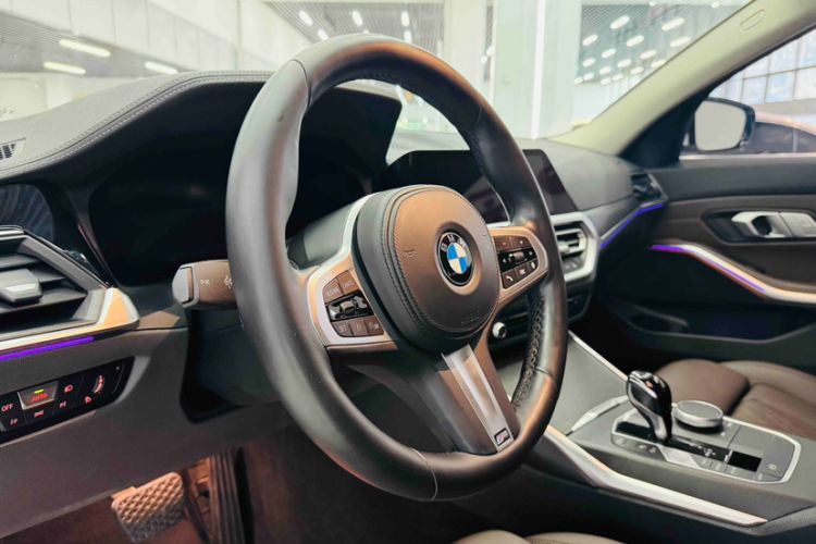 Used BMW 3 Series 2022 325i M Sport Package Steering Wheel