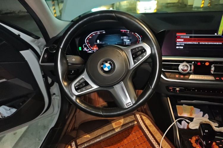 Used BMW 3 Series 2022 325Li M Sport Package Steering Wheel