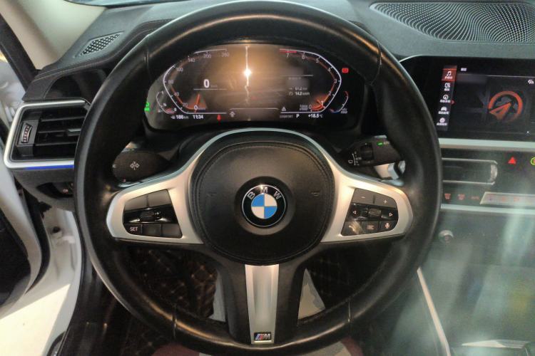 Used BMW 3 Series 2022 325Li M Sport Package Steering Wheel