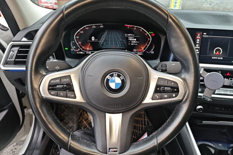 Used BMW 3 Series 2022 325i M Sport Package Steering Wheel