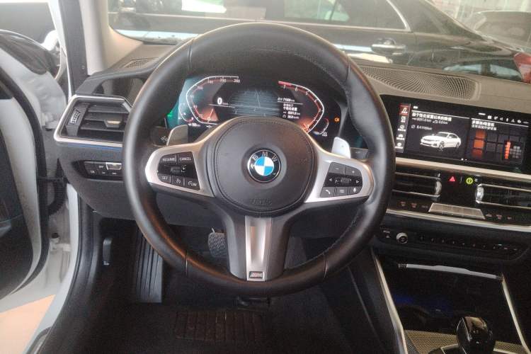 Used BMW 3 Series 2022 325Li M Sport Night Edition Package Steering Wheel
