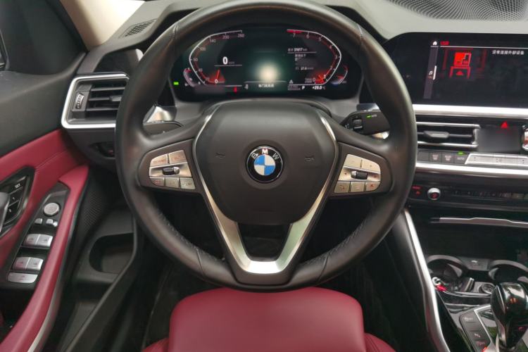Used BMW 3 Series 2022 Updated 320i Sport Package Steering Wheel