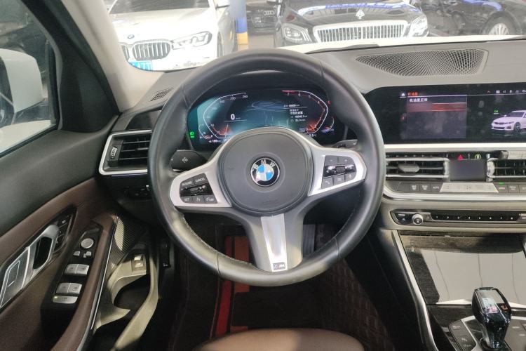 Used BMW 3 Series 2022 325Li M Sport Package Steering Wheel