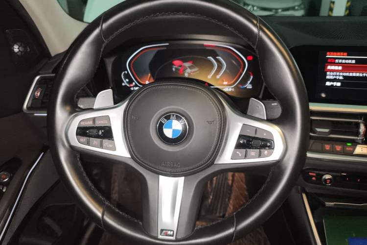 Used BMW 3 Series 2022 330i M Sport Night Edition Steering Wheel