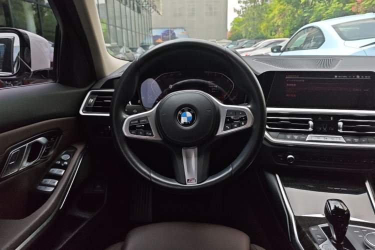 Used BMW 3 Series 2022 325Li M Sport Package Steering Wheel